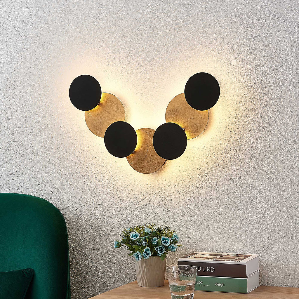 LED vegglampe Grazyna 7-lys svart/gull 72 cm - Lindby