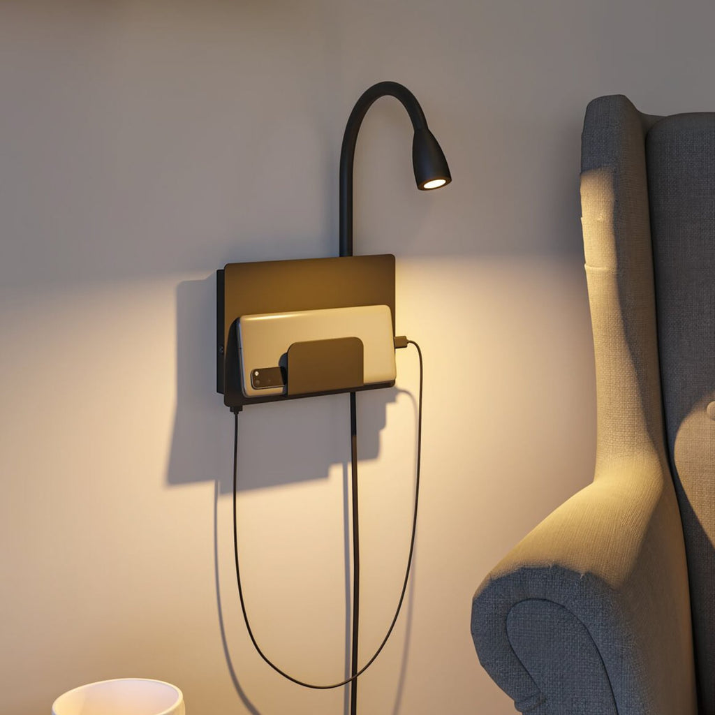 LED vegglampe Halina med fleksarm USB-C svart forfra