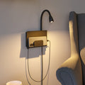 LED vegglampe Halina med fleksarm USB-C svart forfra