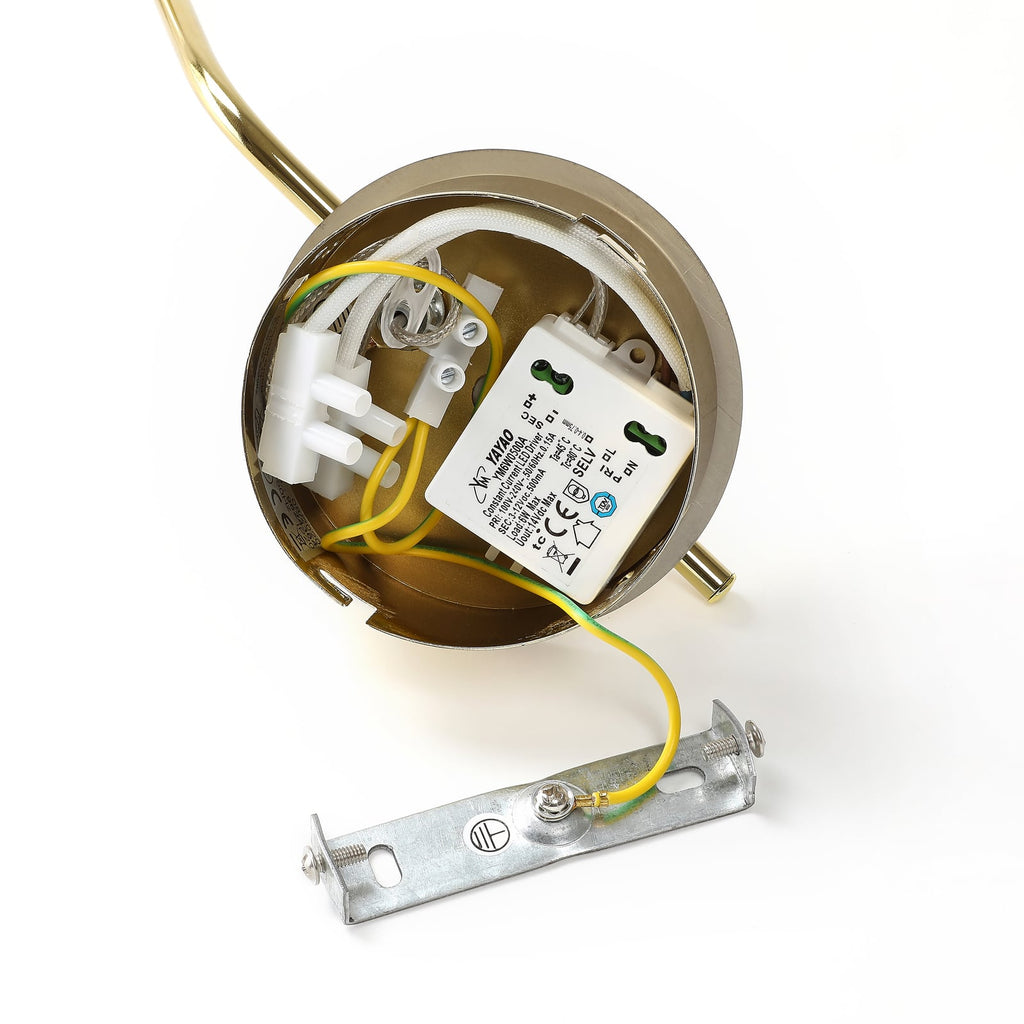 LED vegglampe Hayley gullfarget glass kuleformet detalj av arm