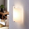LED-vegglampe Helmi halvrund glass satinert forfra