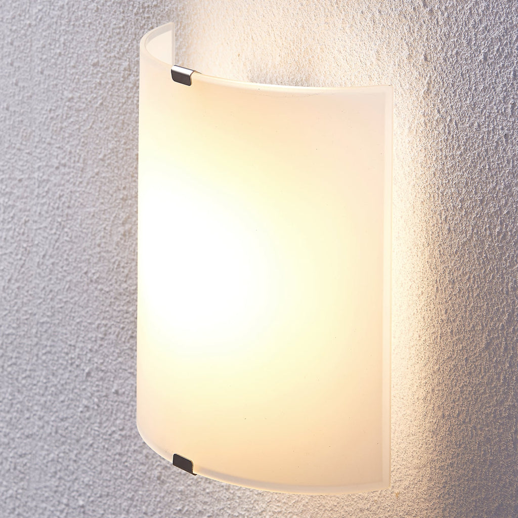 LED-vegglampe Helmi halvrund glass satinert bakside