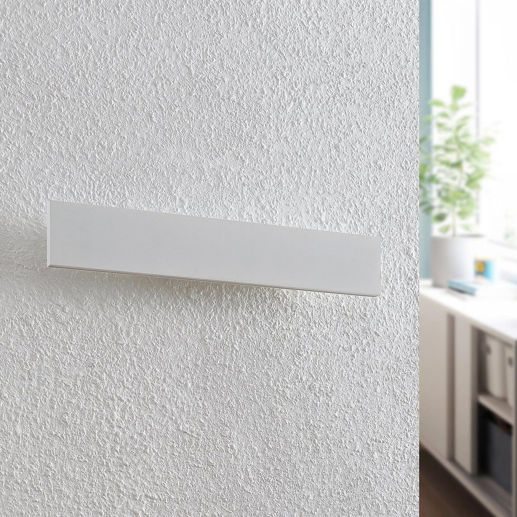 LED vegglampe Ignazia opp og ned dimbar hvit montert på vegg
