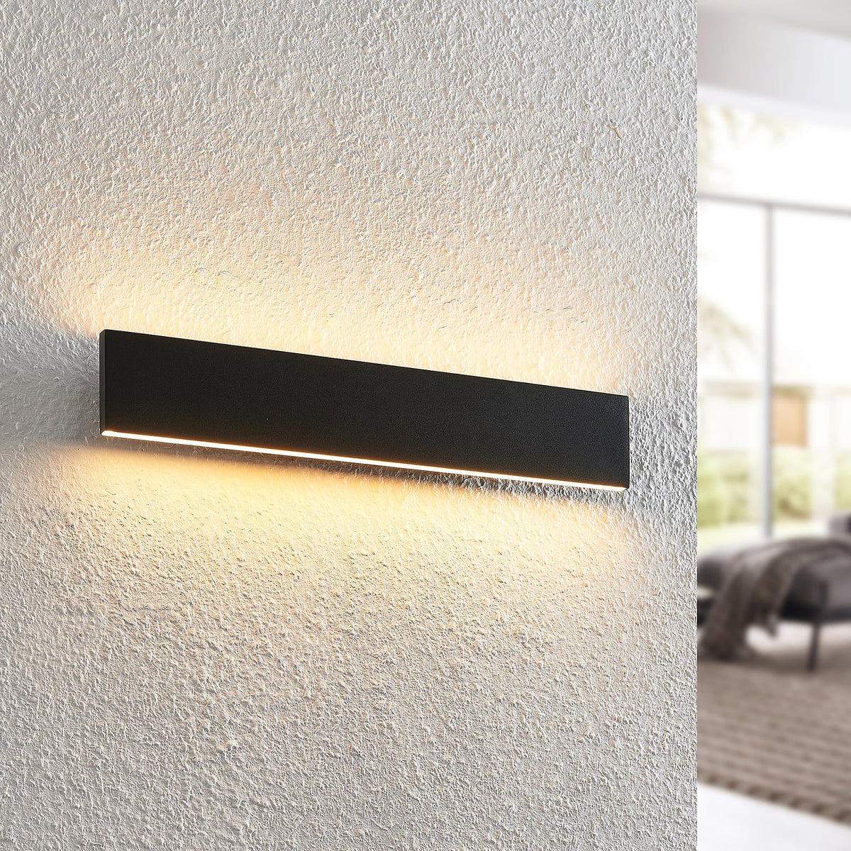 LED vegglampe Ignazia opp og ned svart 47 cm dimbar forfra