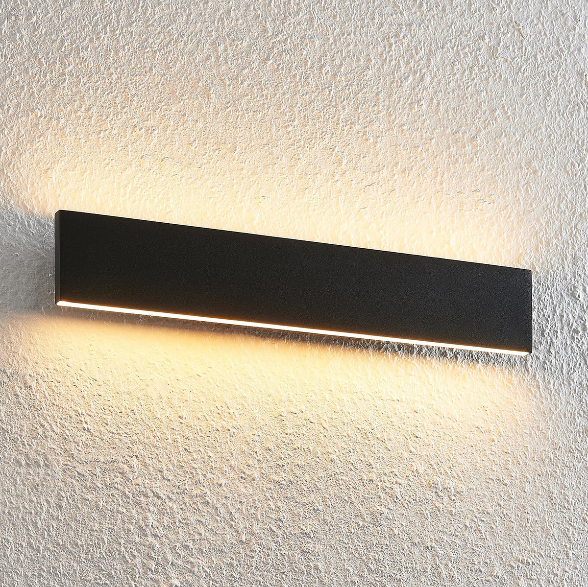 LED vegglampe Ignazia opp og ned svart 47 cm dimbar bakside