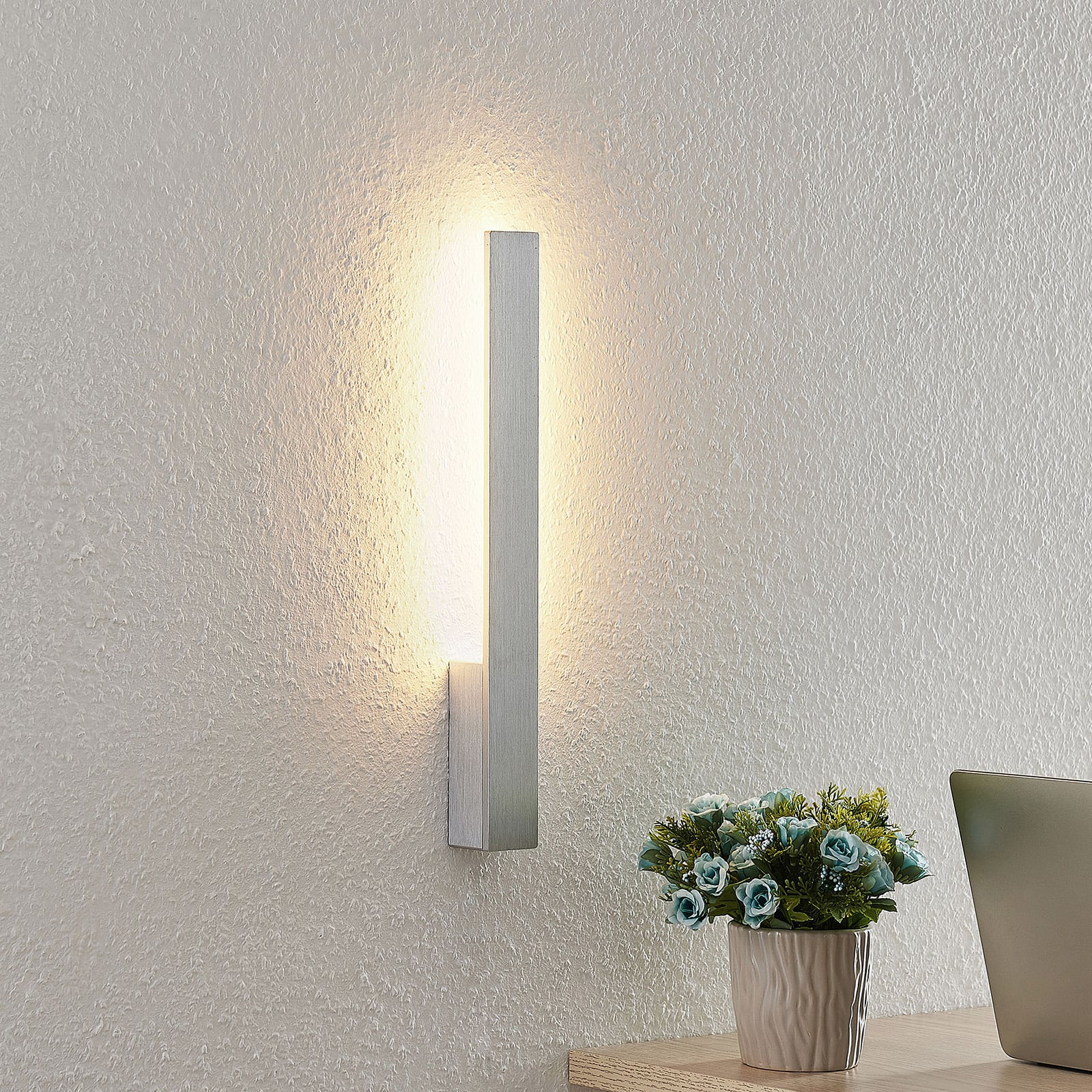 LED vegglampe Ivano aluminium børstet 43 cm bakside