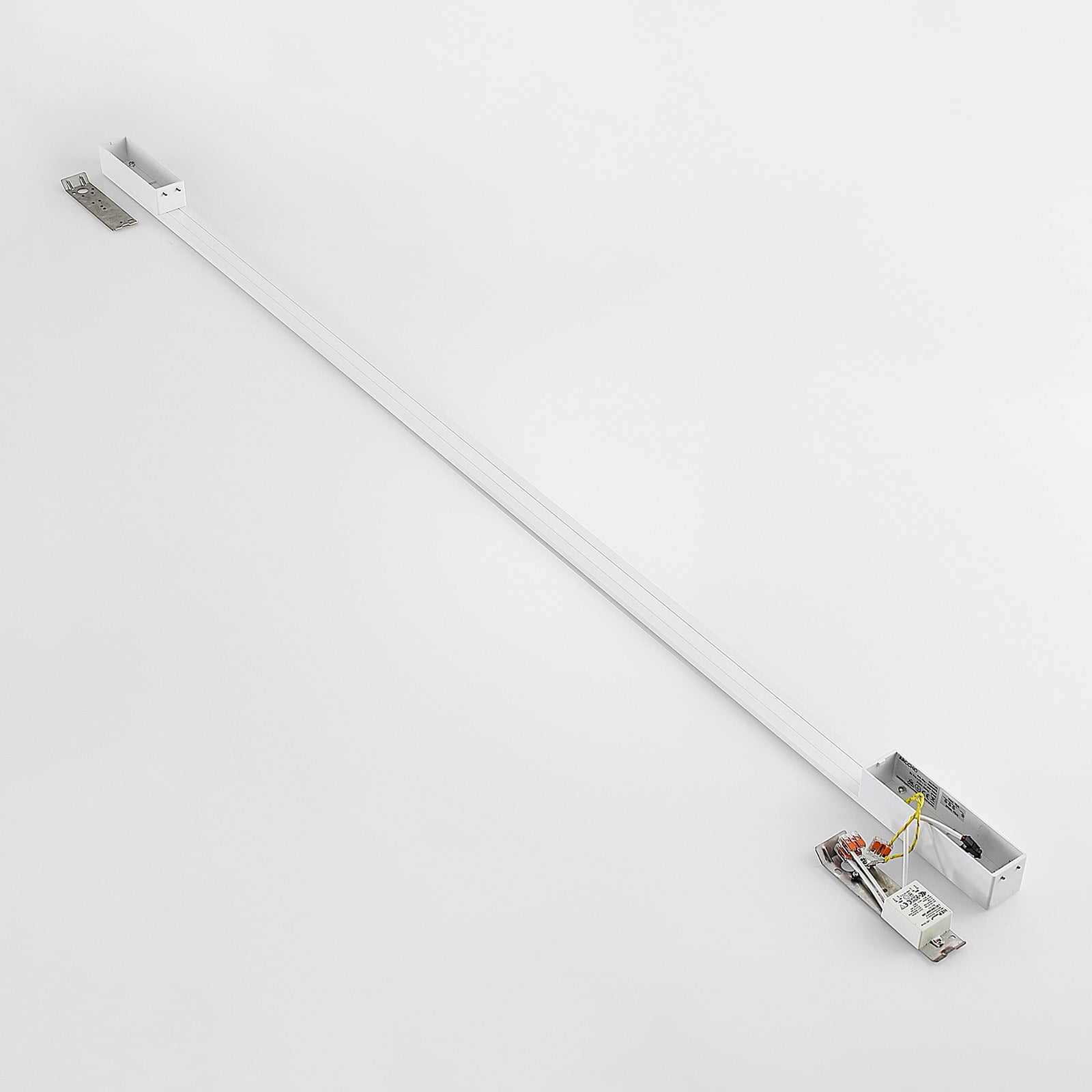 LED vegglampe Ivano belysningseffekt på vegg