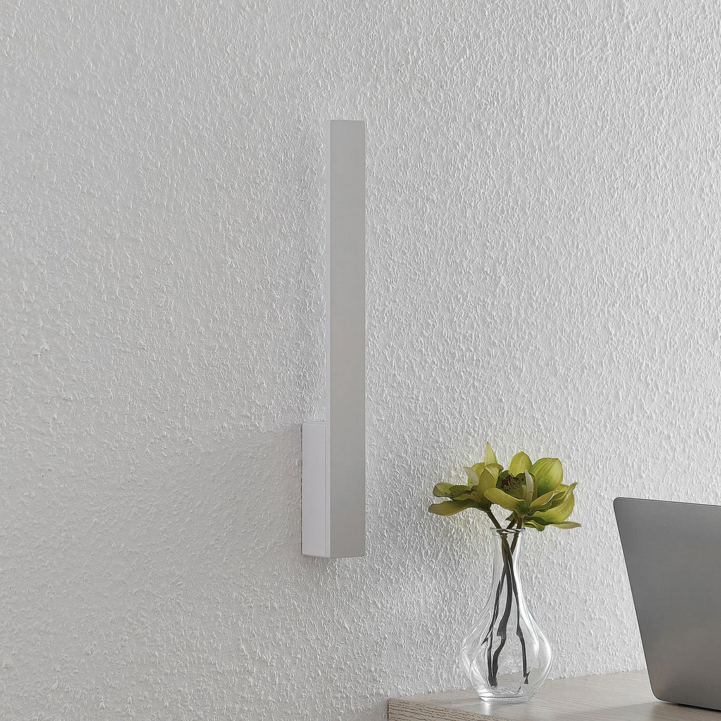 LED vegglampe Ivano hvit aluminium 42,5 cm detalj av aluminium