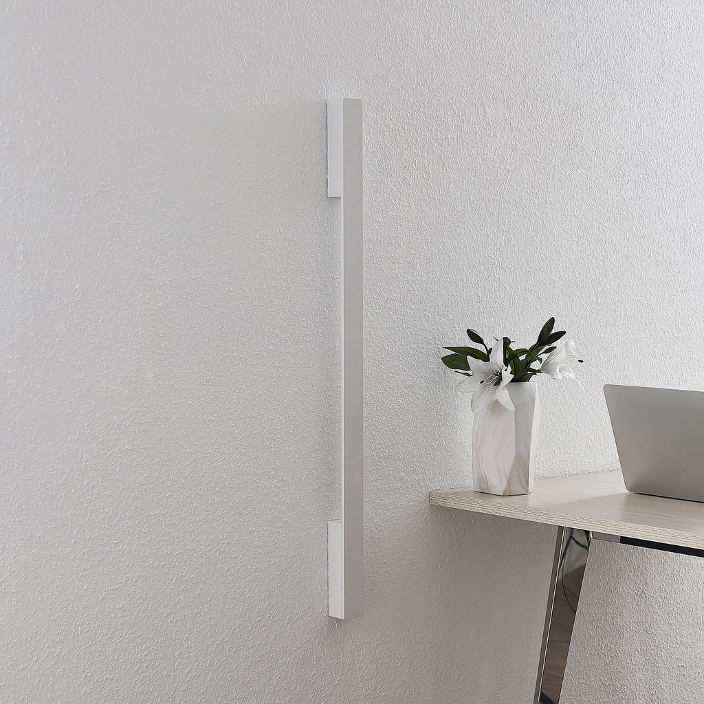 LED vegglampe Ivano hvit aluminium 91 cm detalj av lampe