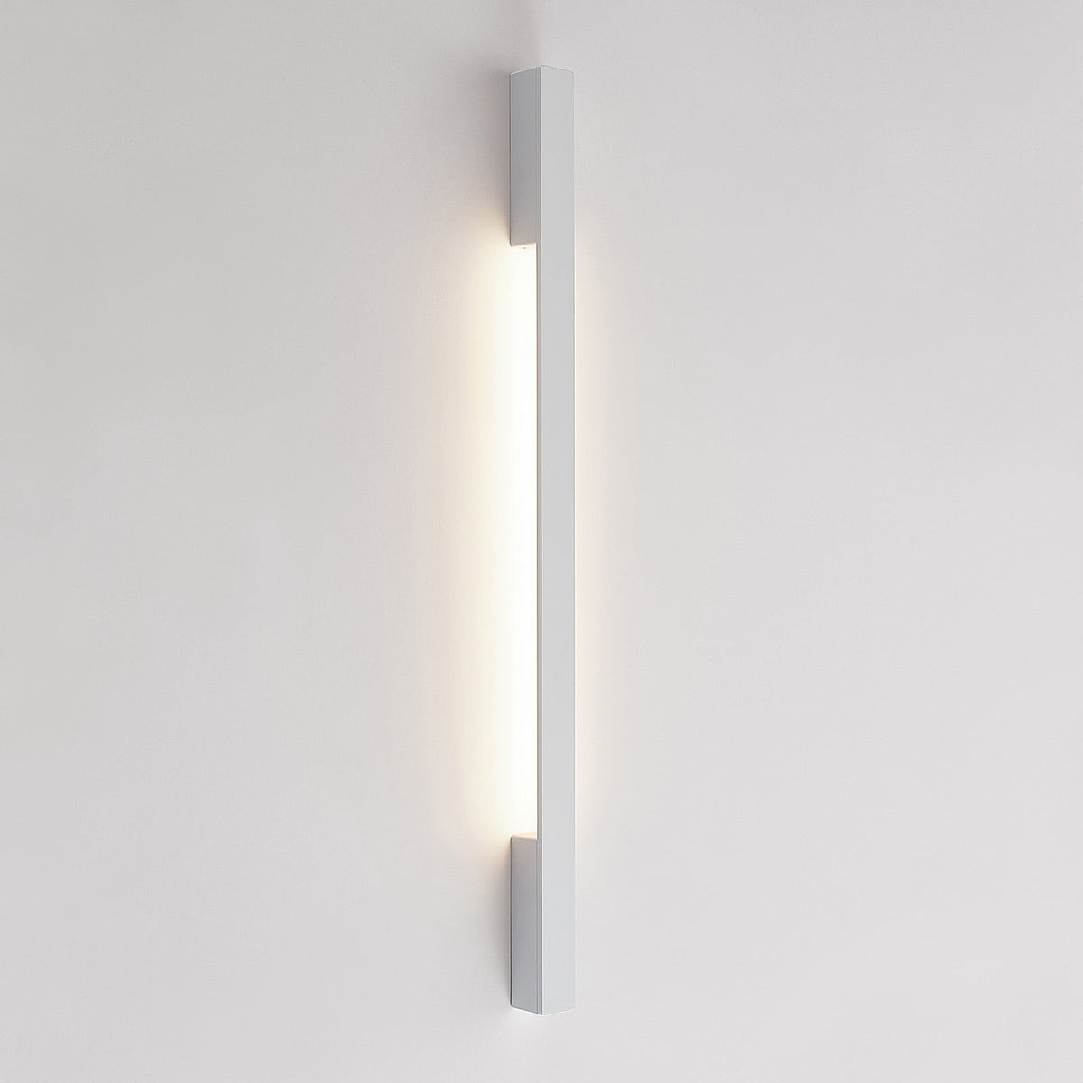 LED vegglampe Ivano hvit aluminium montert i rom