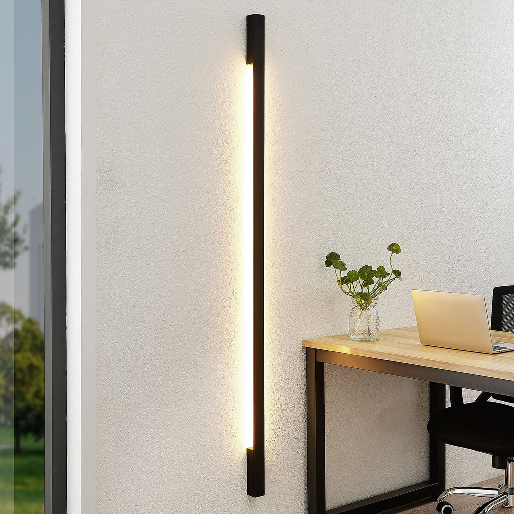 LED vegglampe Ivano svart aluminium 170 cm forfra