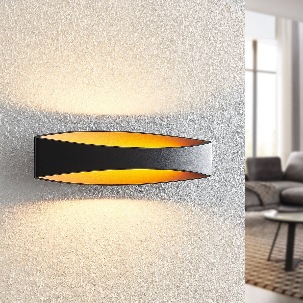 LED vegglampe Jelle opp og ned svart/gull forfra