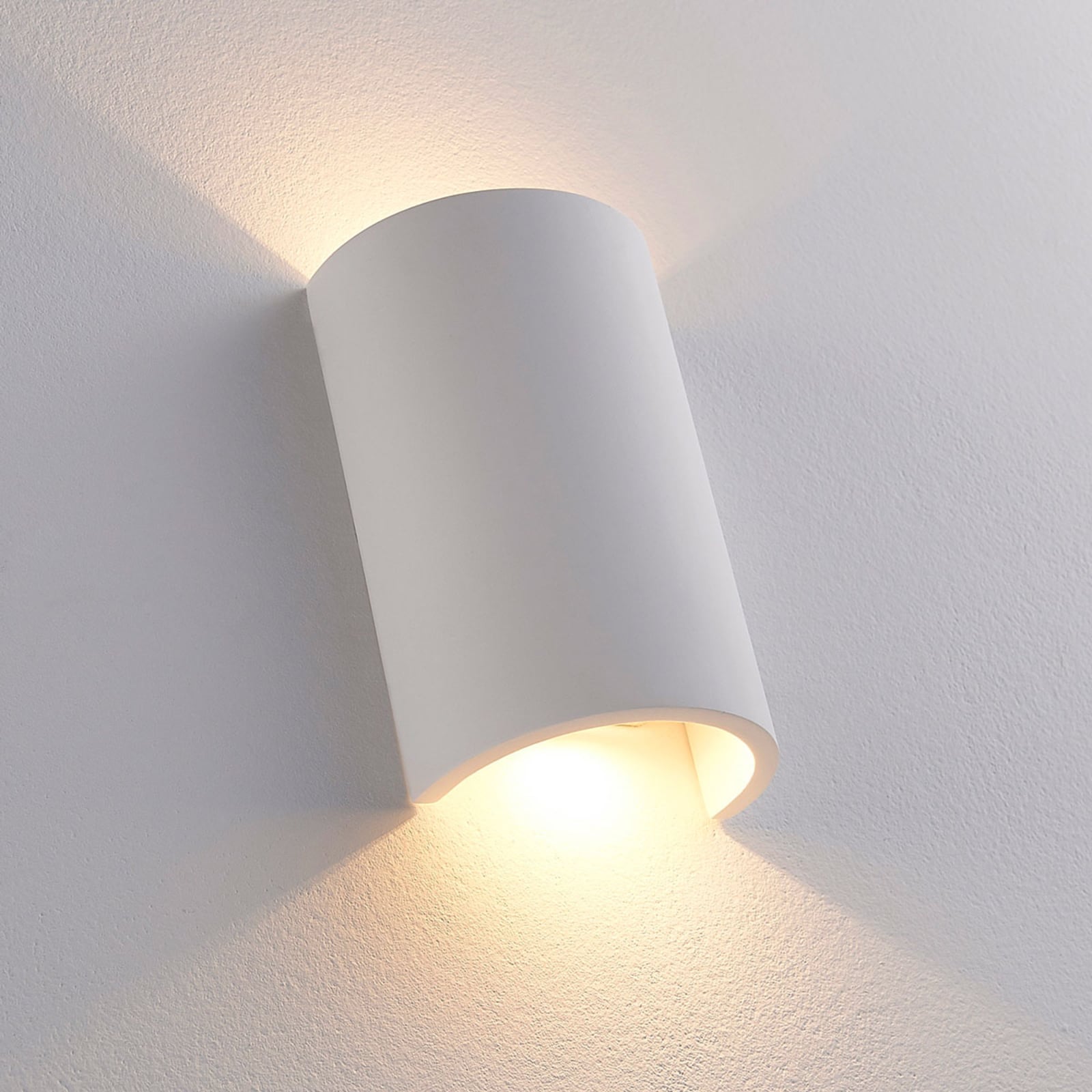 LED vegglampe Jenke gips hvit opp og ned 16 cm lys oppover