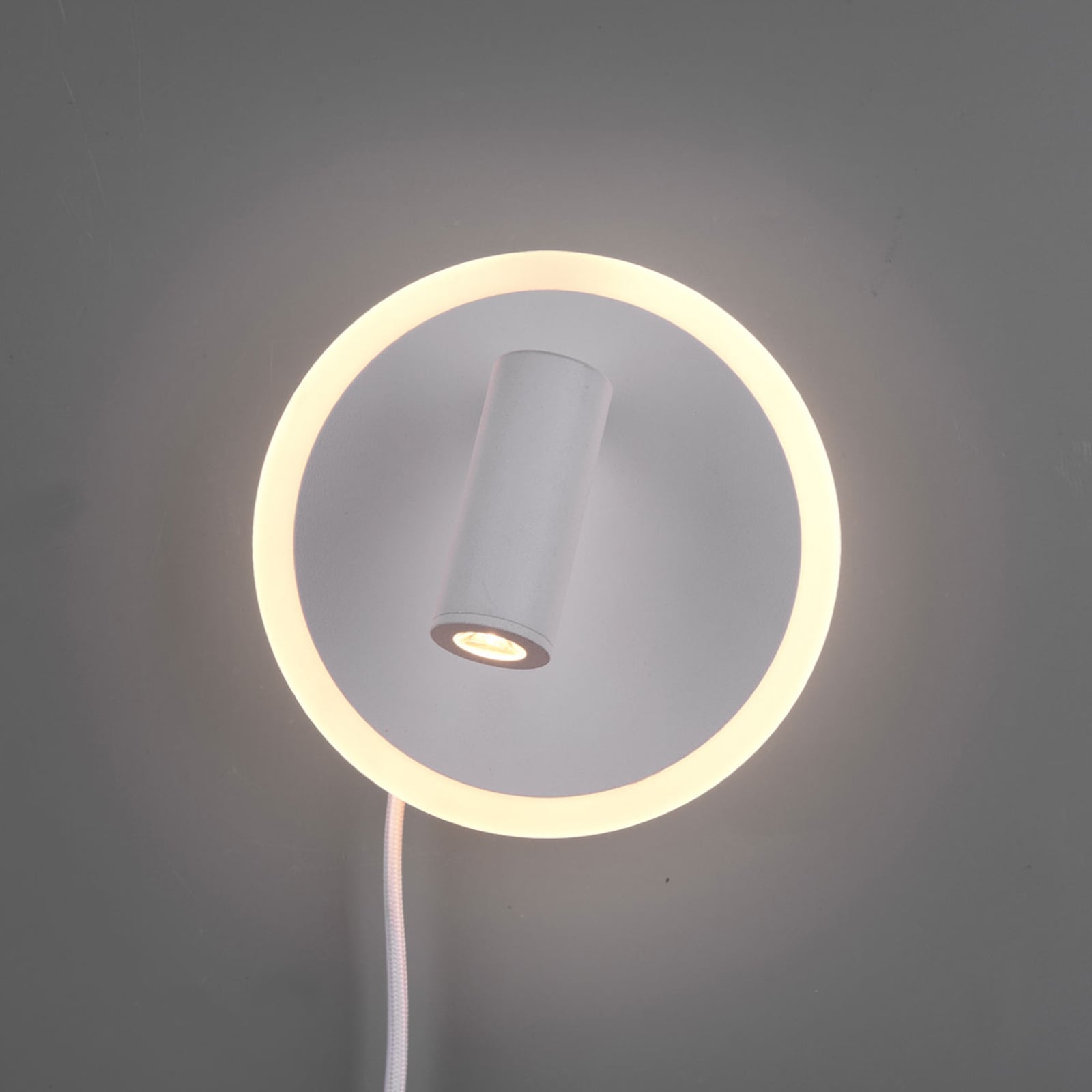 Nærbilde av bryter på LED vegglampe Jordan 2-lys med spot hvit Ø15 cm