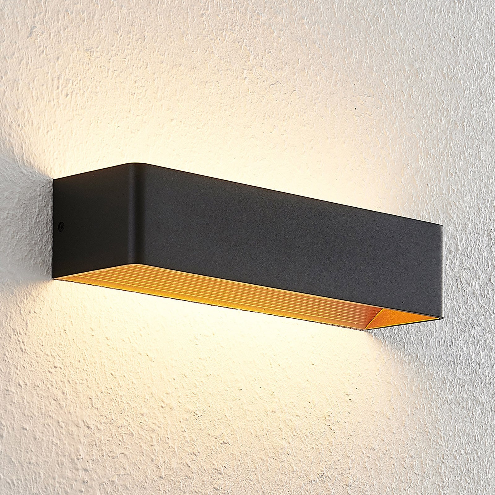 LED vegglampe Karam opp og ned svart/gull bakside