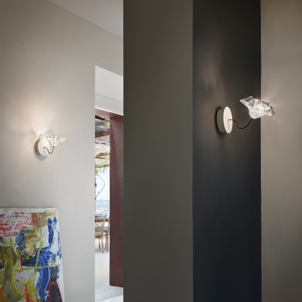 LED-vegglampe LaFleur blomsterform polymer kobber montert på vegg