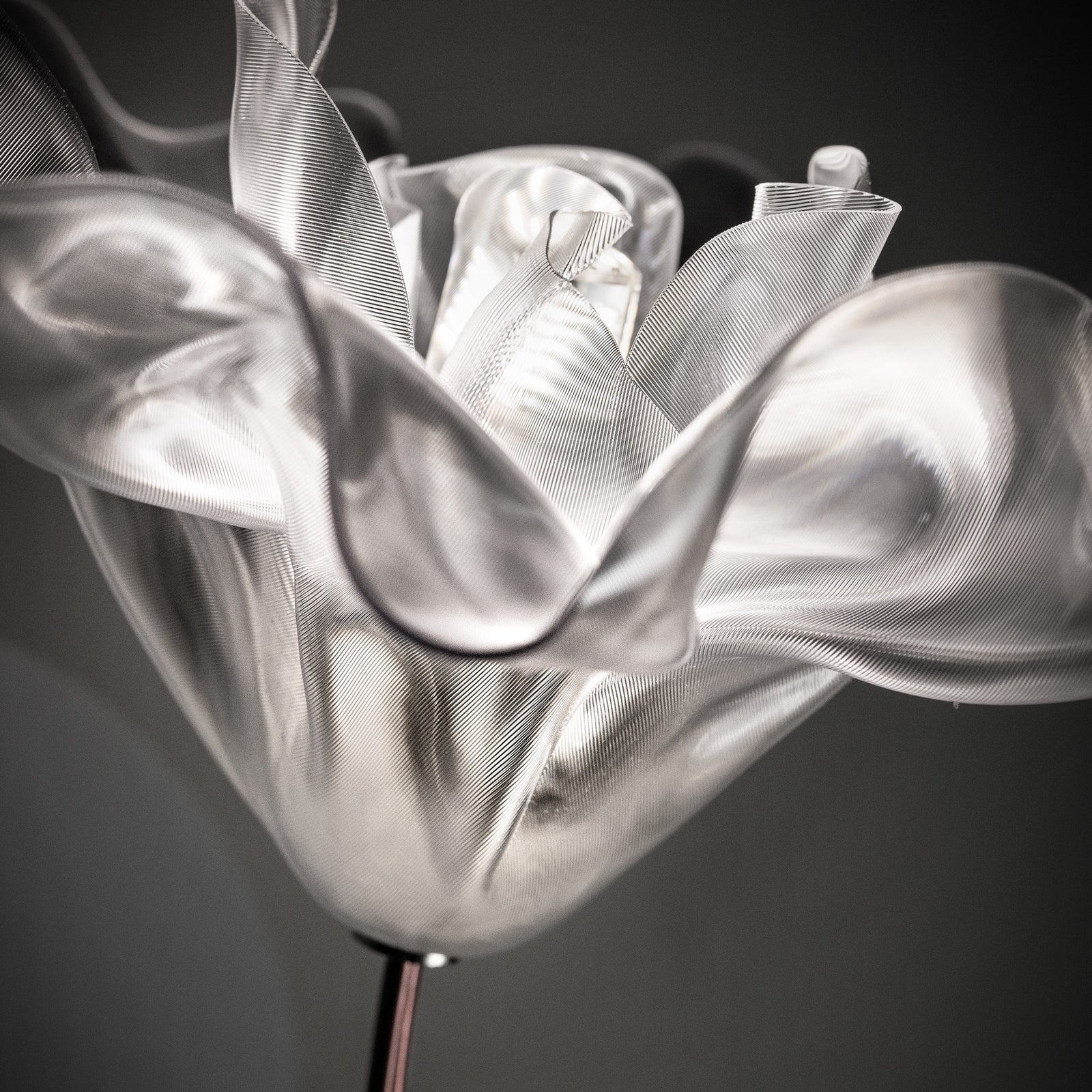 LED-vegglampe LaFleur blomsterform polymer kobber helhetlig utsikt