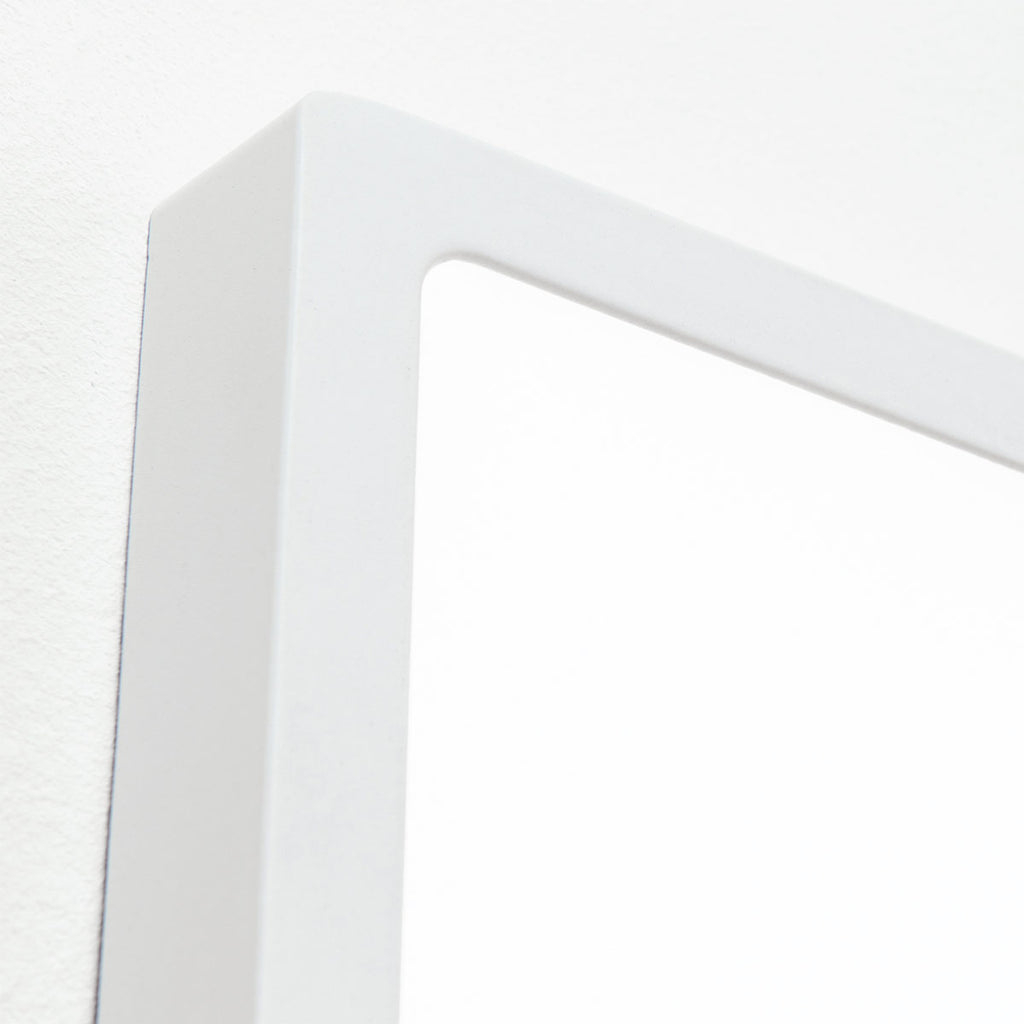 Nærbilde av LED-vegglampe Lero firkantet 60x60 cm 48W varmhvit lys