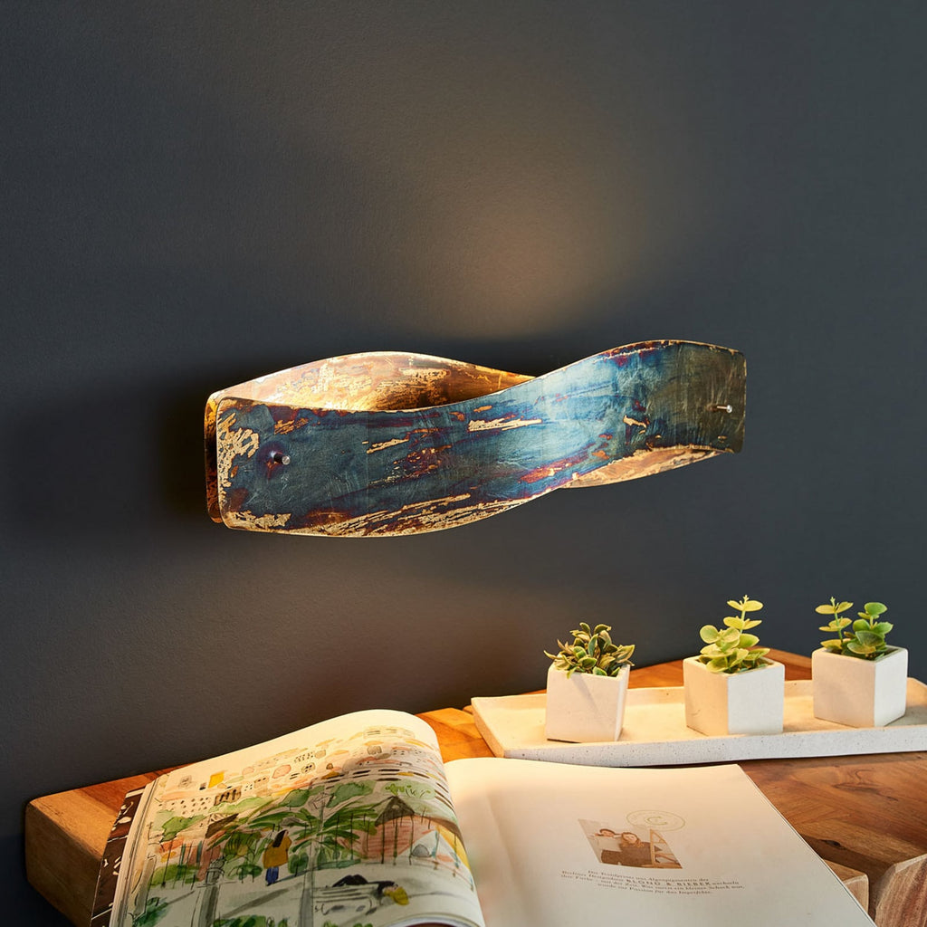 Detalj av LED vegglampe Lian dimbar aluminium gull/matt nikkel