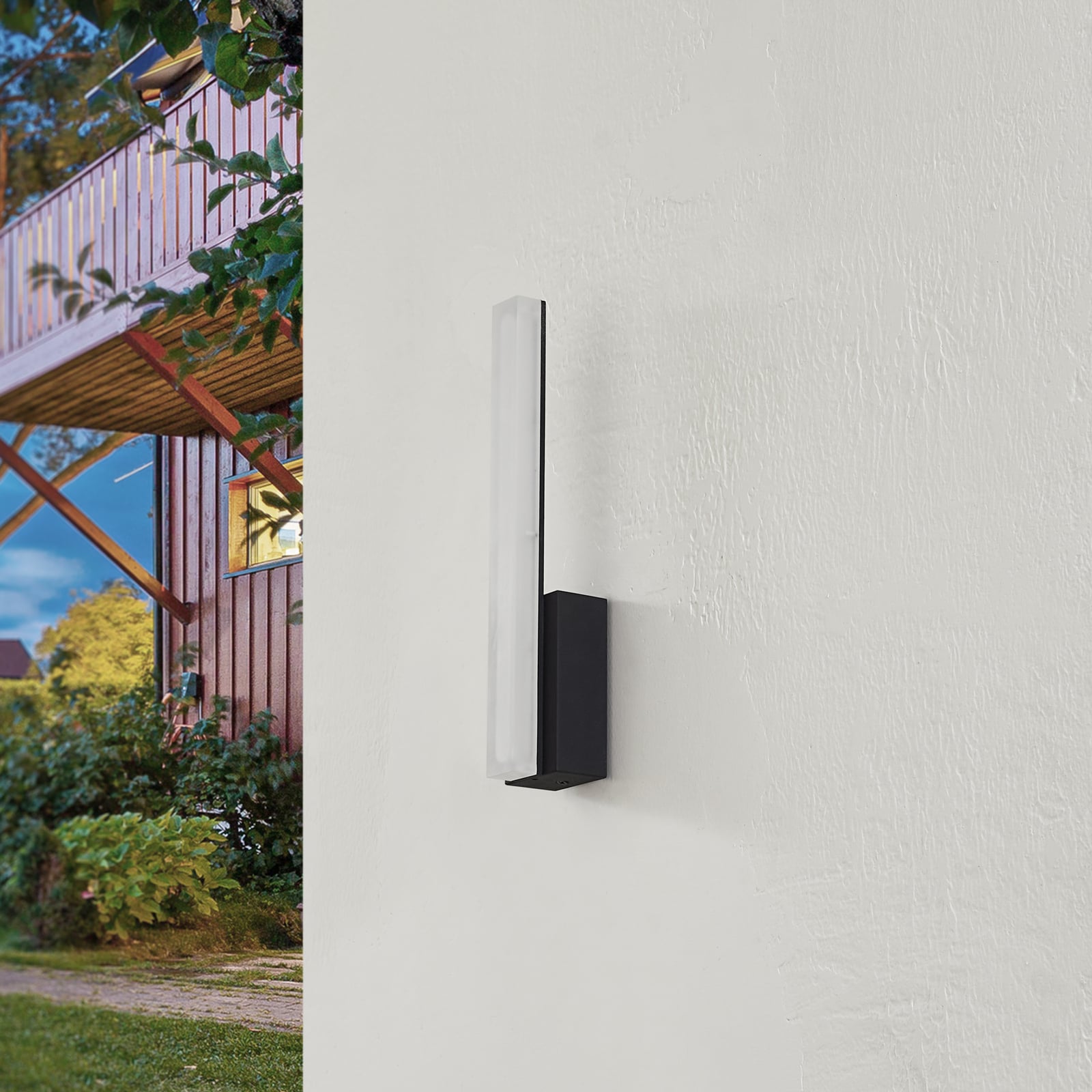 LED vegglampe Lisana svart vertikal 32 cm detalj