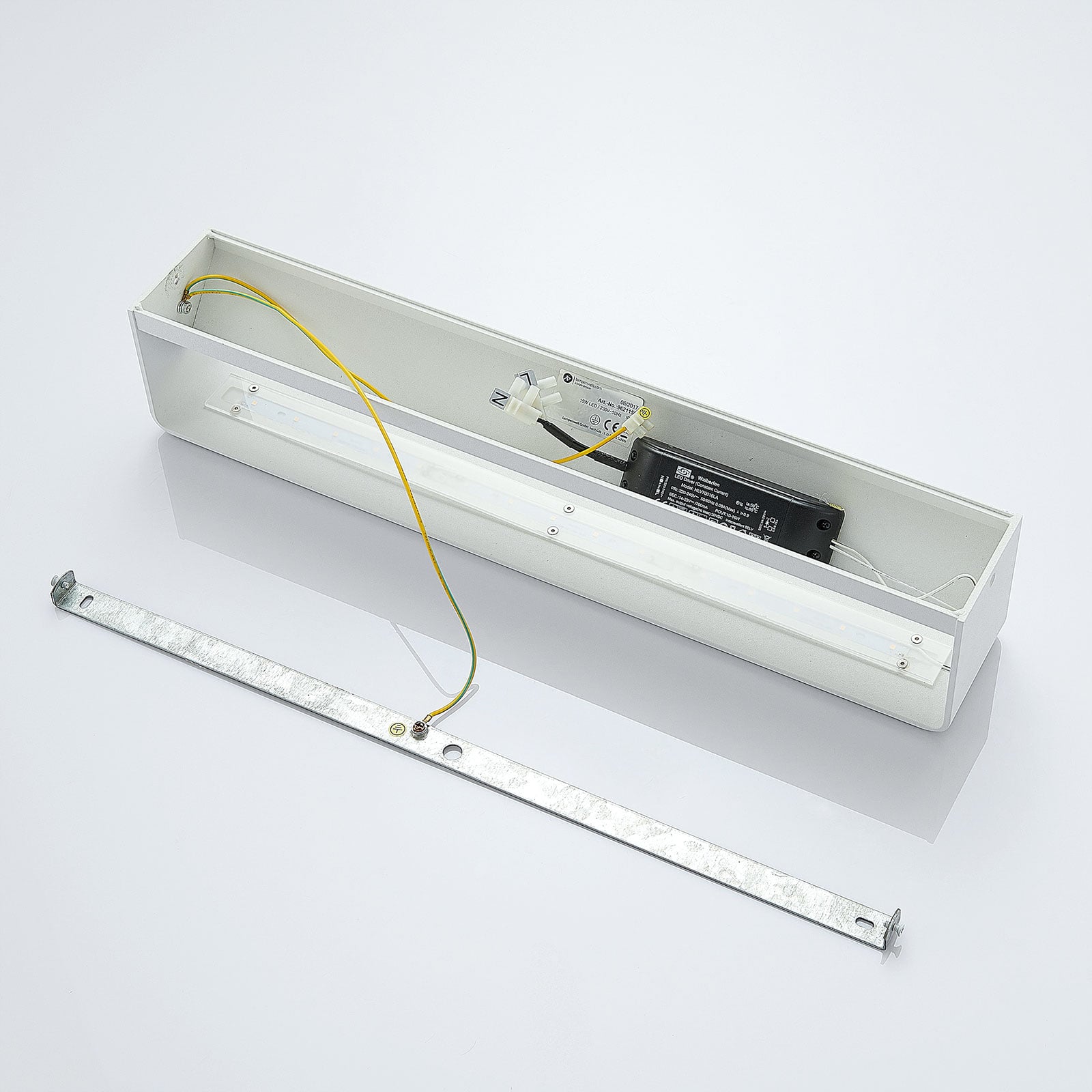 LED vegglampe Lonisa hvit opp og ned 53 cm 15W installasjon