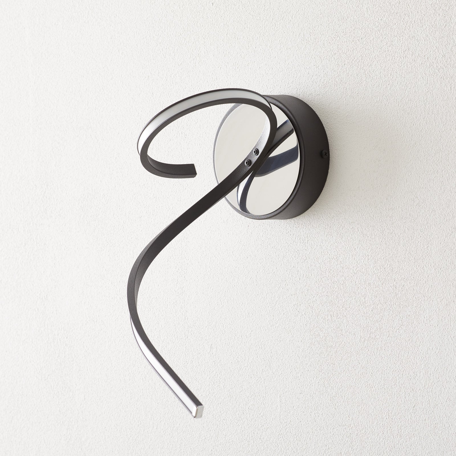 LED vegglampe Lungo dimbar med fjernkontroll svart 32 cm bakside