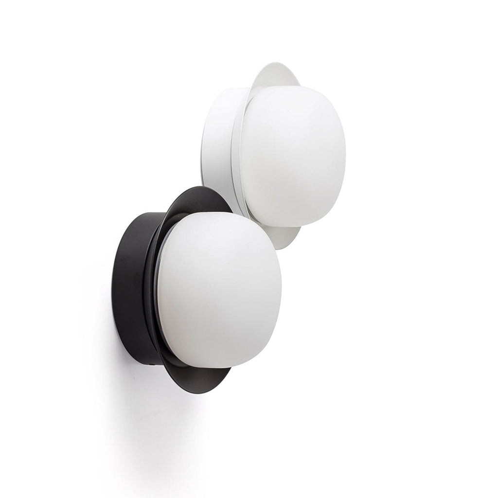 LED vegglampe May Ø12 cm stål og glass svart IP44 monteringsdetalj