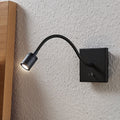 LED vegglampe Mayar svart metall med leselys forfra