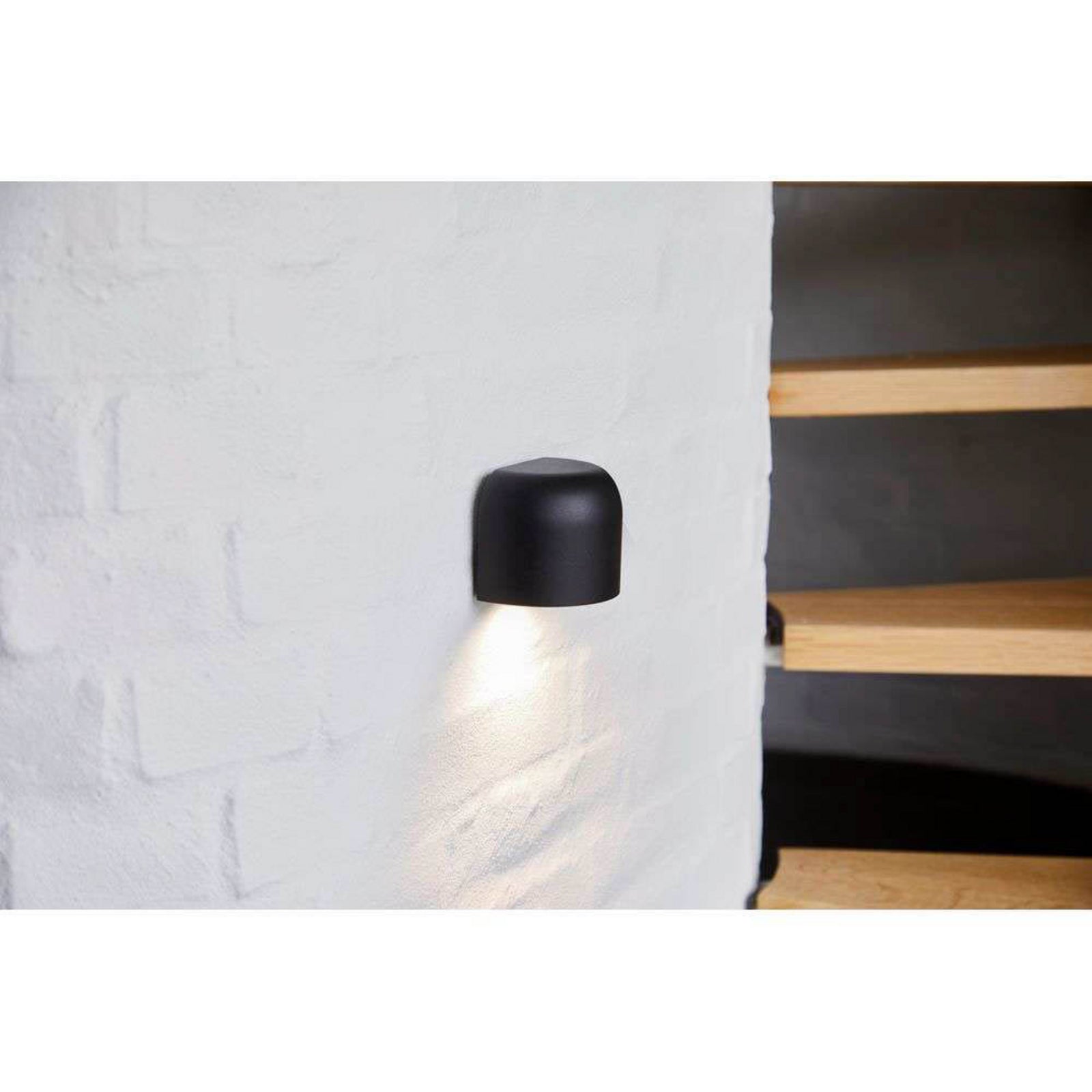 LED vegglampe Nyx dimbar svart aluminium 8W bakside