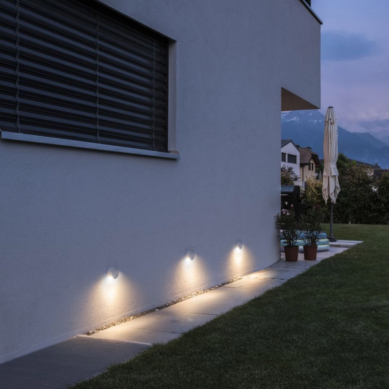 LED vegglampe Pema rund hvit aluminium IP44 bakside