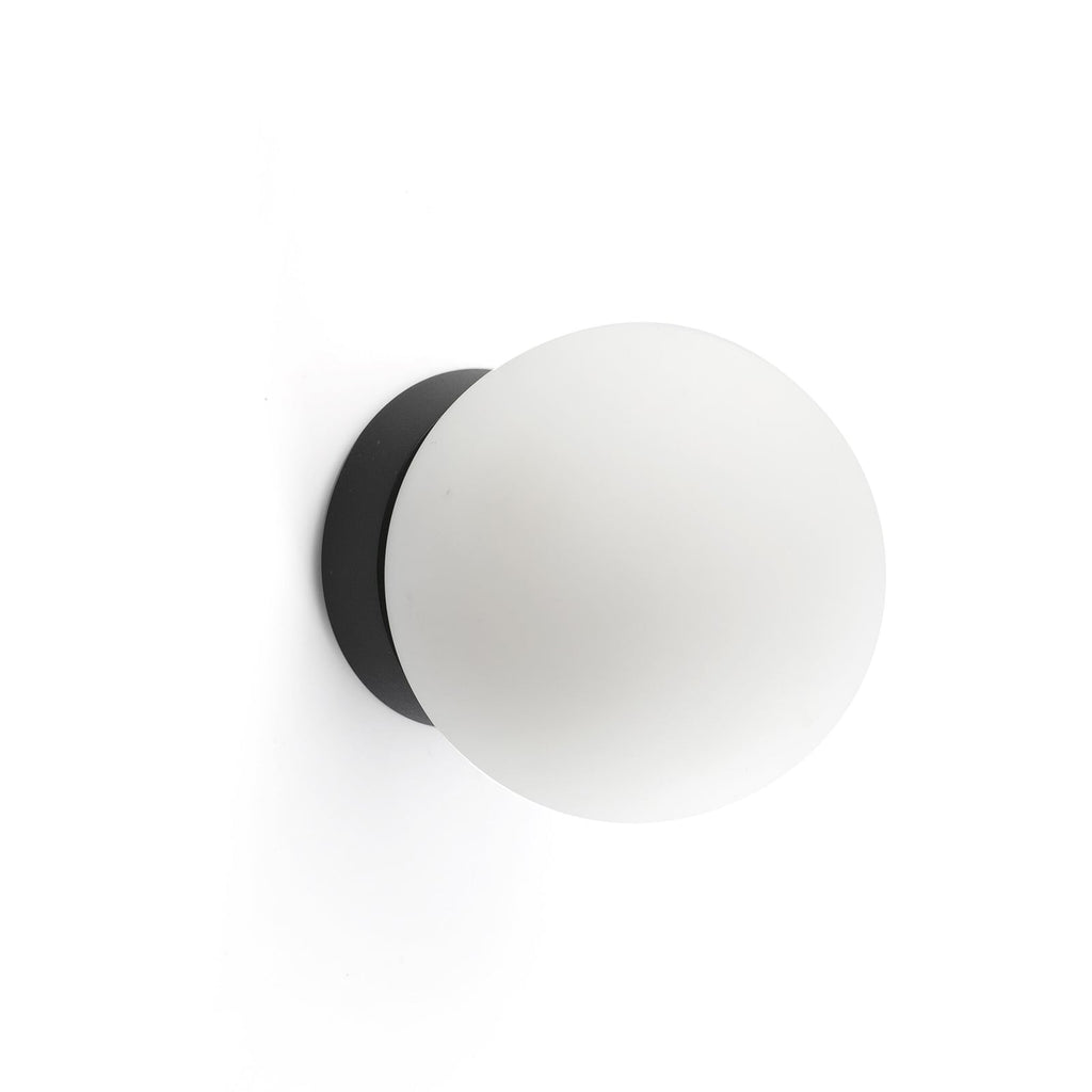 LED vegglampe Ping opalglass svart front