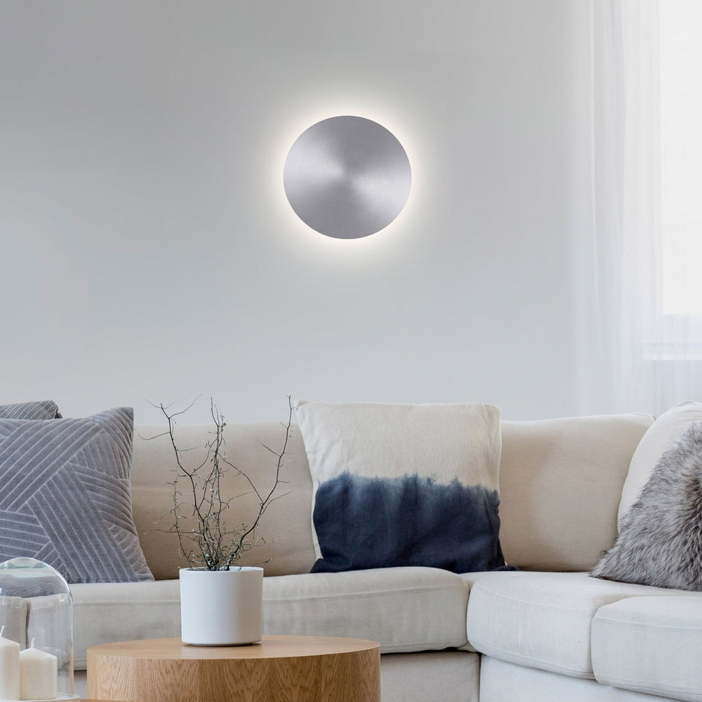 LED vegglampe Puntua bakside med veggfeste i aluminium