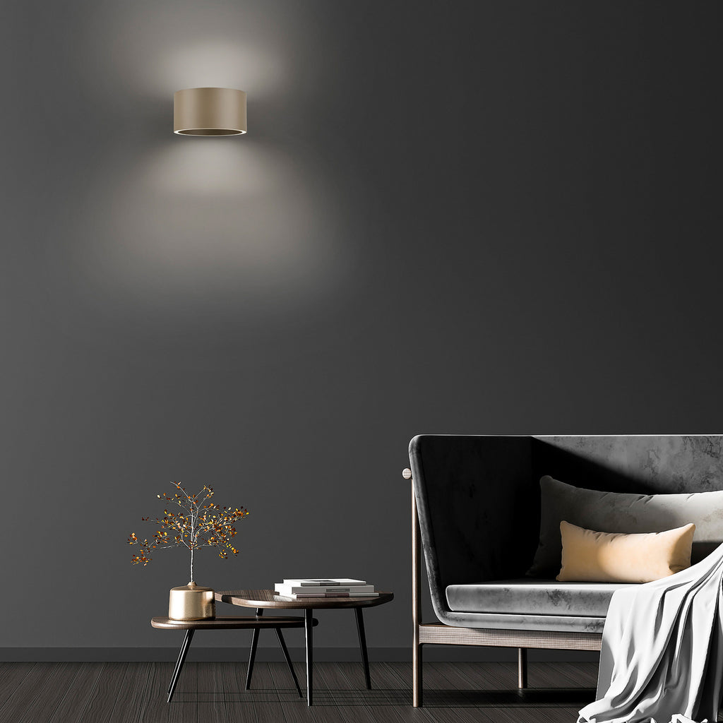 LED vegglampe PURE Clipse montert i interiør