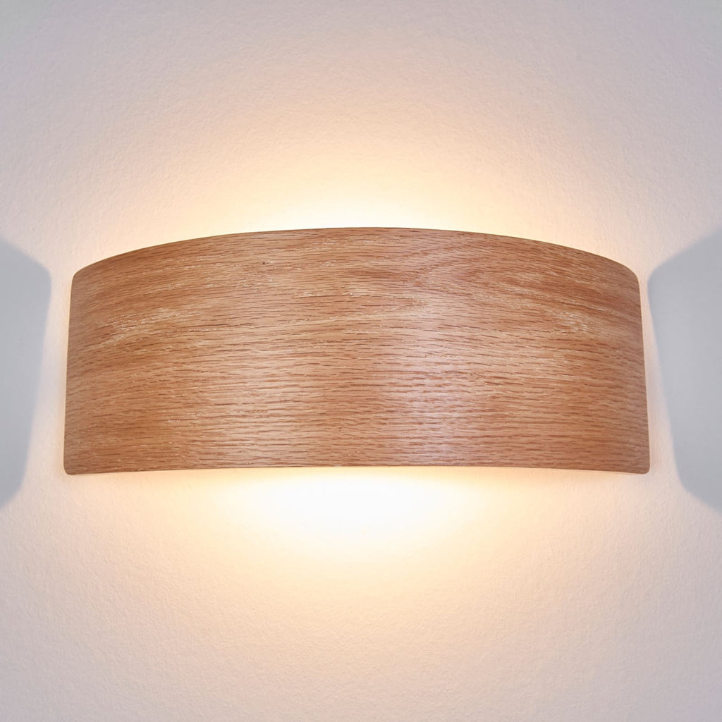 LED vegglampe Rafailia tre mørkebrun 33 cm montert på vegg