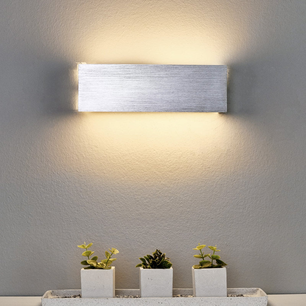 LED vegglampe Ranik aluminium 25 cm varmhvit nærbilde
