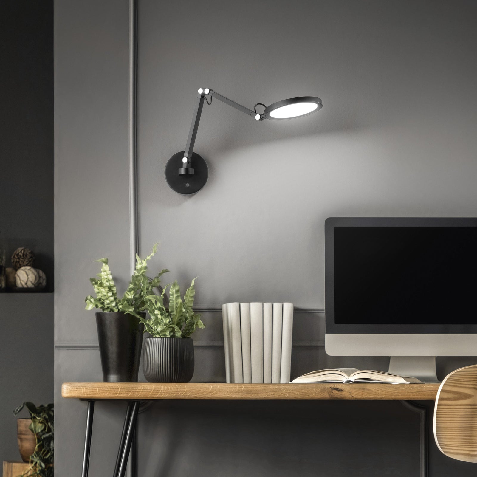 LED vegglampe Regina svart CCT dimbar justerbar 9W bakside