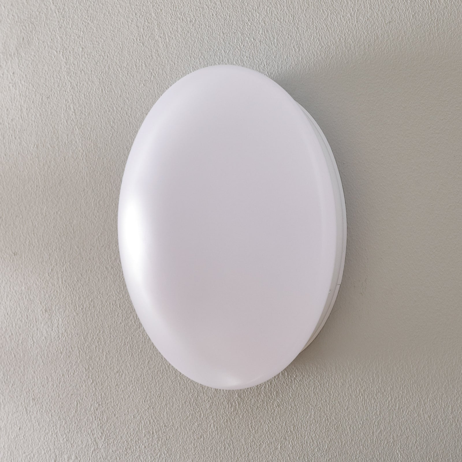 LED-vegglampe Renzo+ med bevegelsessensor bakside