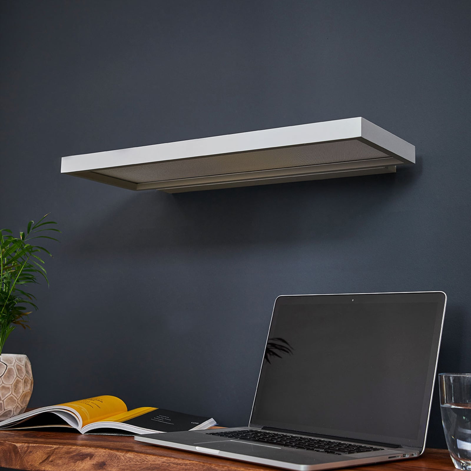 LED vegglampe Rick dimbar grå opp/ned 61 cm bakside