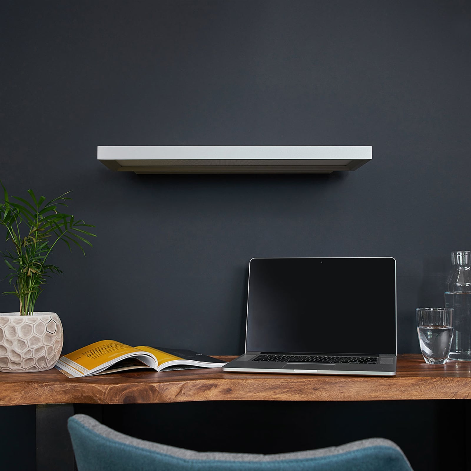 LED vegglampe Rick dimbar grå opp/ned 61 cm montert
