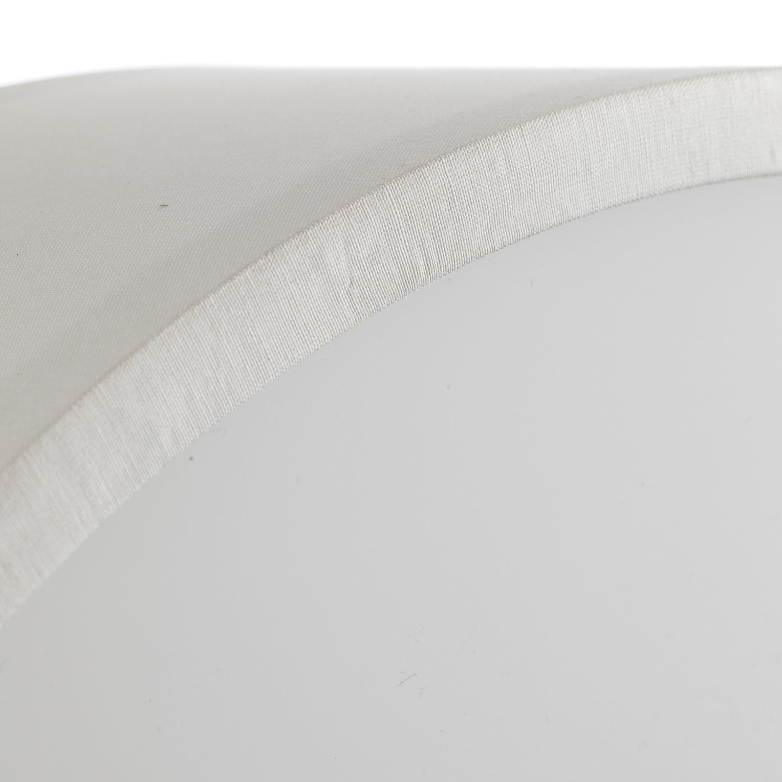 Nærbilde av tekstilskjerm på LED vegglampe rund tekstil hvit Ø40 cm 10W varmhvit