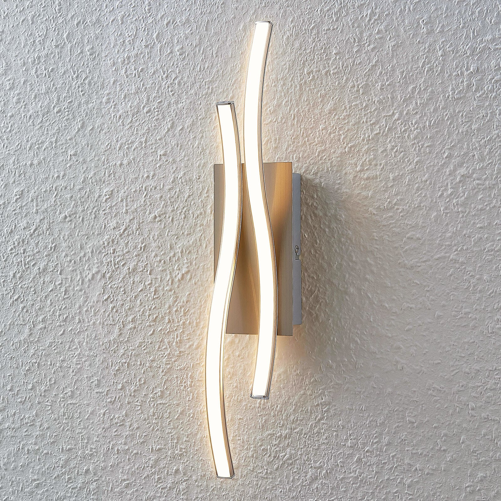 LED vegglampe Safia bølgeform matt nikkel forfra