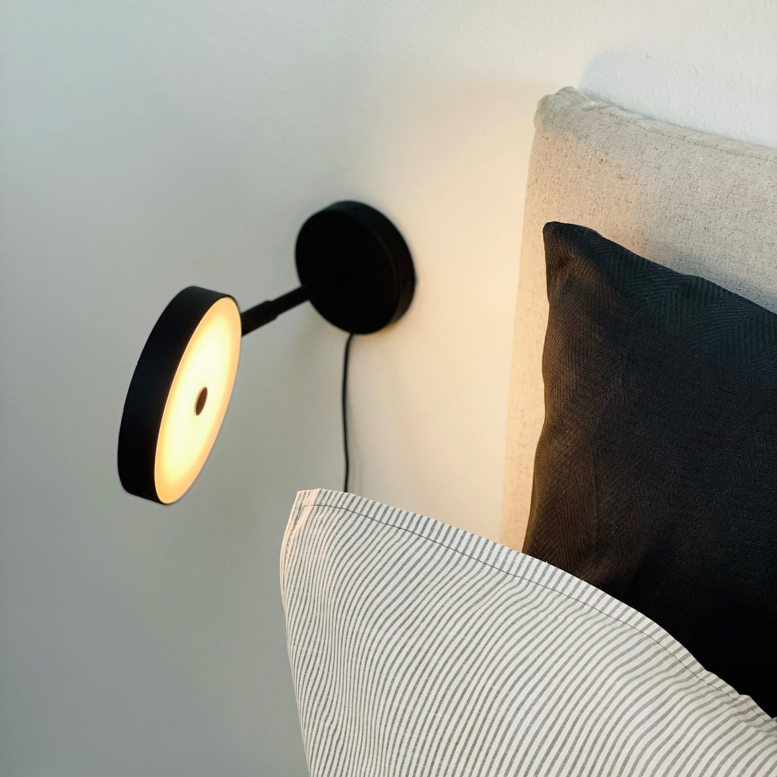 LED vegglampe Starlight dimbar svart bakside