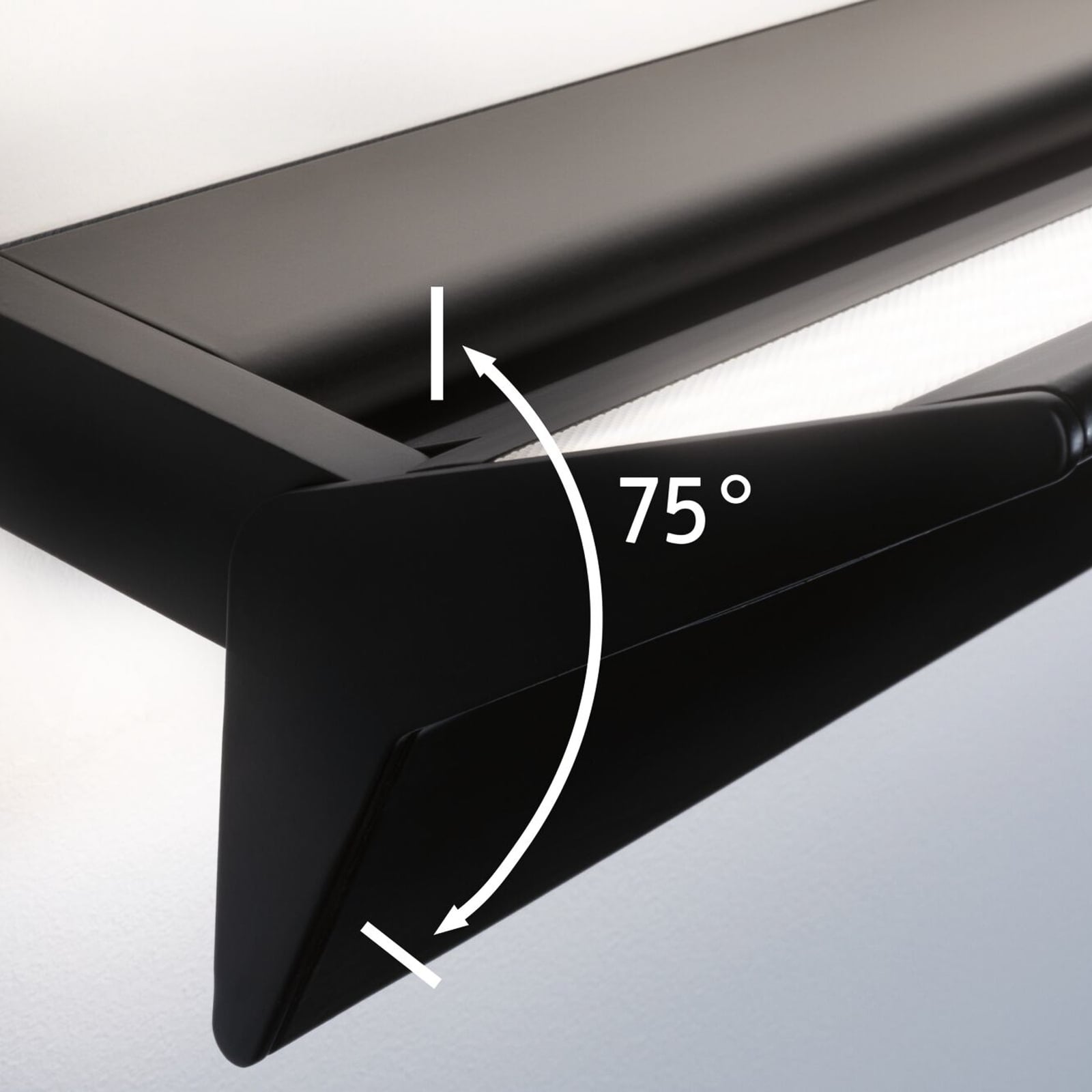 LED vegglampe Stine wallwasher dimbar svart 55 cm 17W detalj av blende