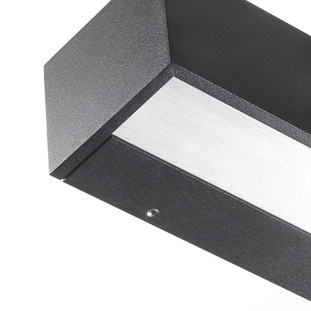 LED vegglampe Studio Line opp/ned svart/aluminium 50 cm nærbilde LED-lys