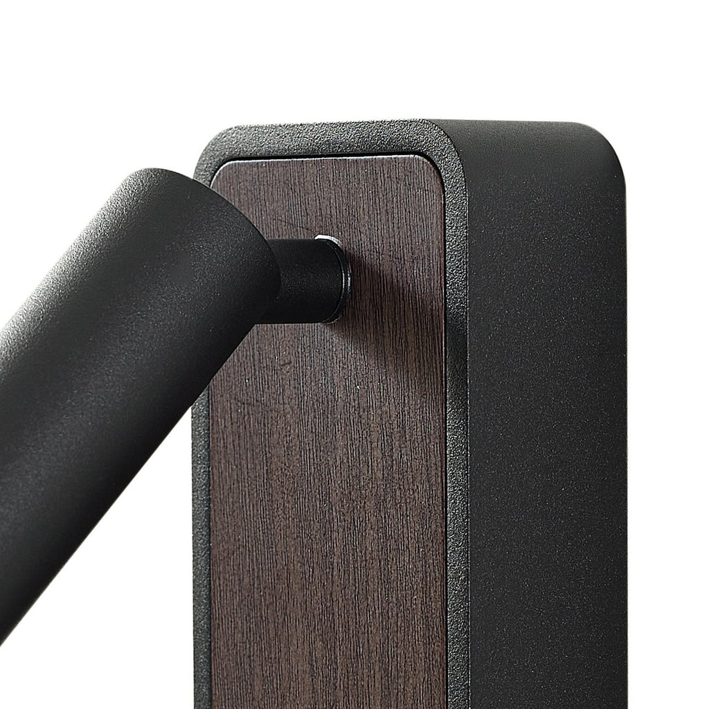 LED vegglampe Tallis svart med USB-C og bryter med svingbar spot