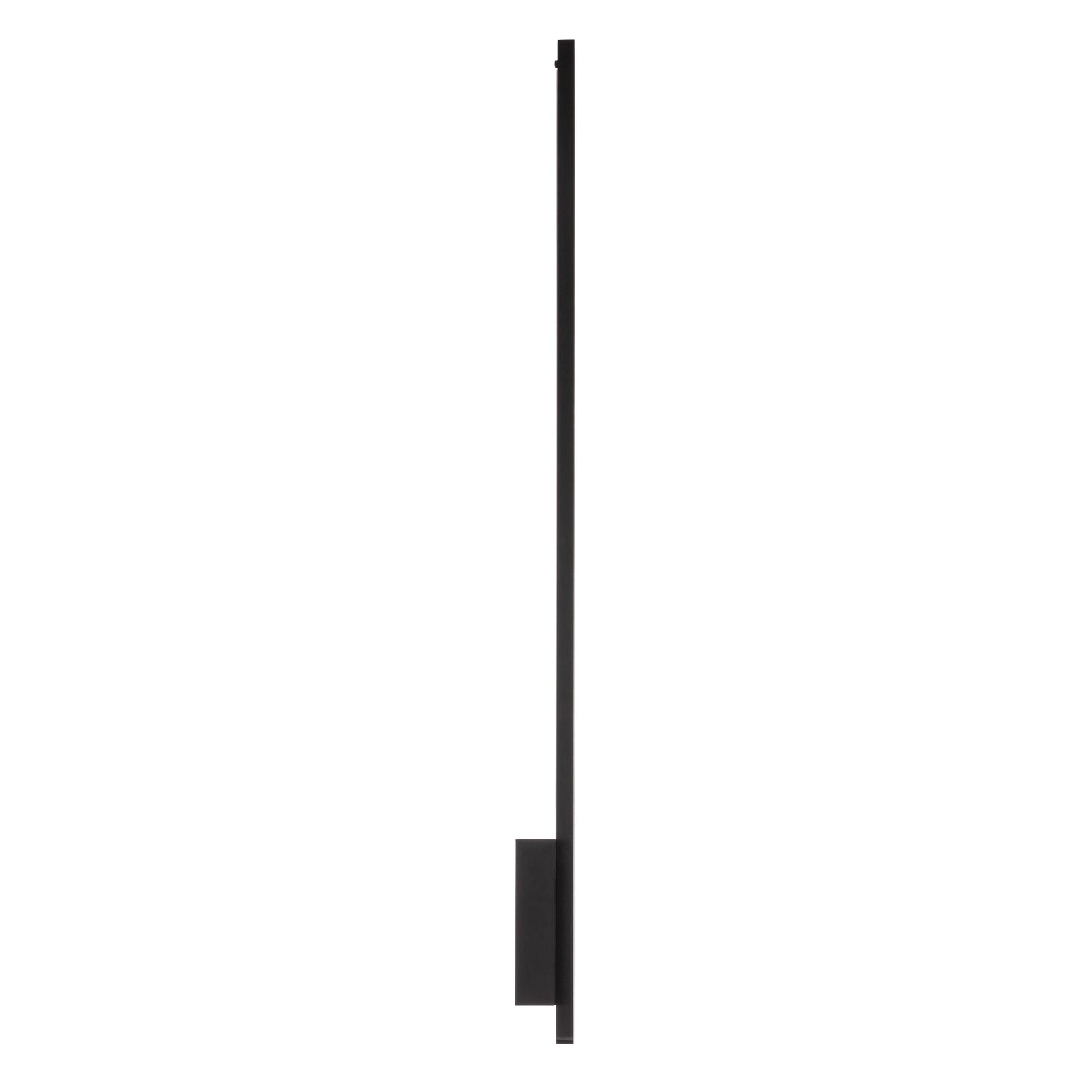 LED-vegglampe Talon svart matt 118 cm montert i rom