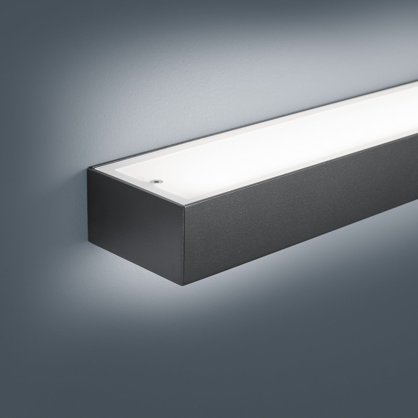 LED vegglampe Theia matt svart 90 cm IP44 25W detalj av design