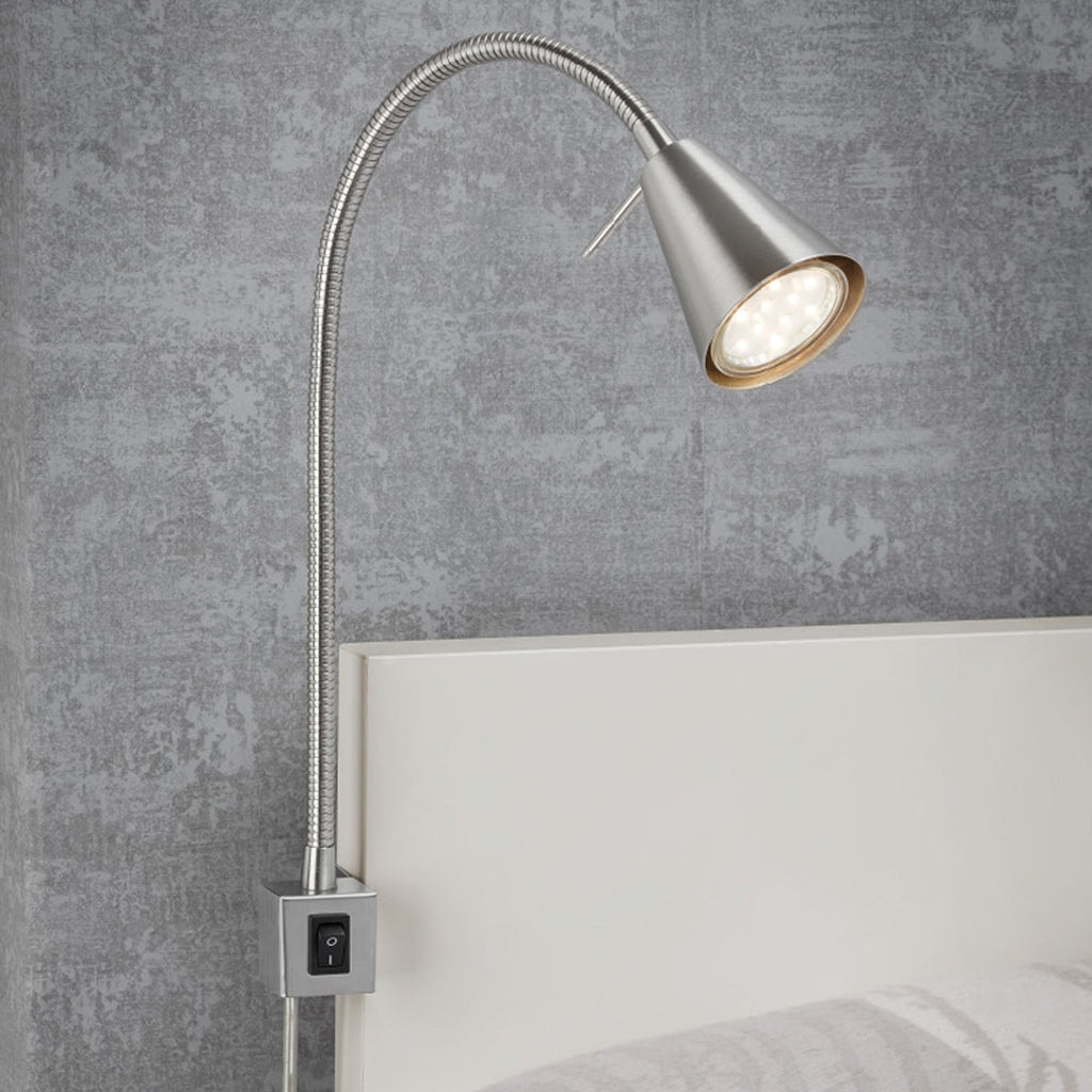 LED vegglampe Tuso med fleksarm matt nikkel forfra