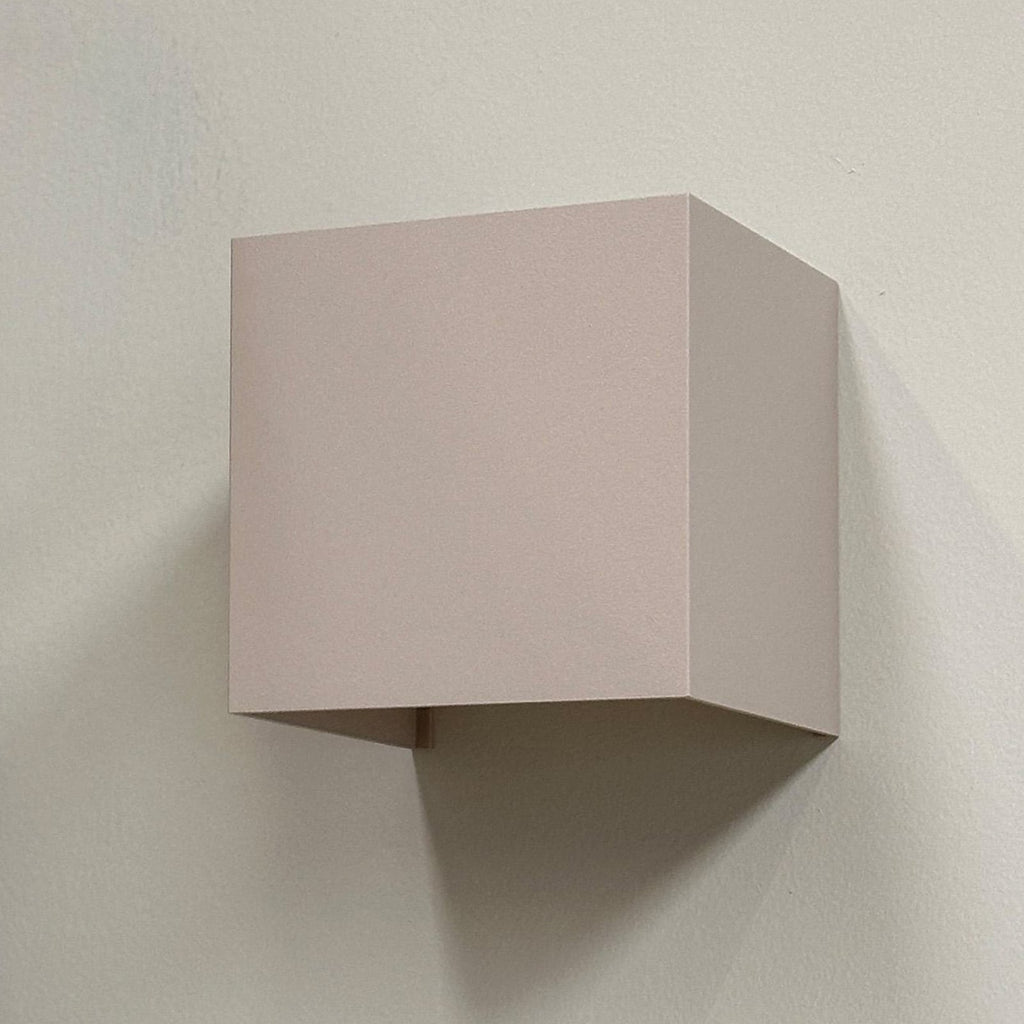 LED vegglampe Venus opp og ned beige aluminium forfra