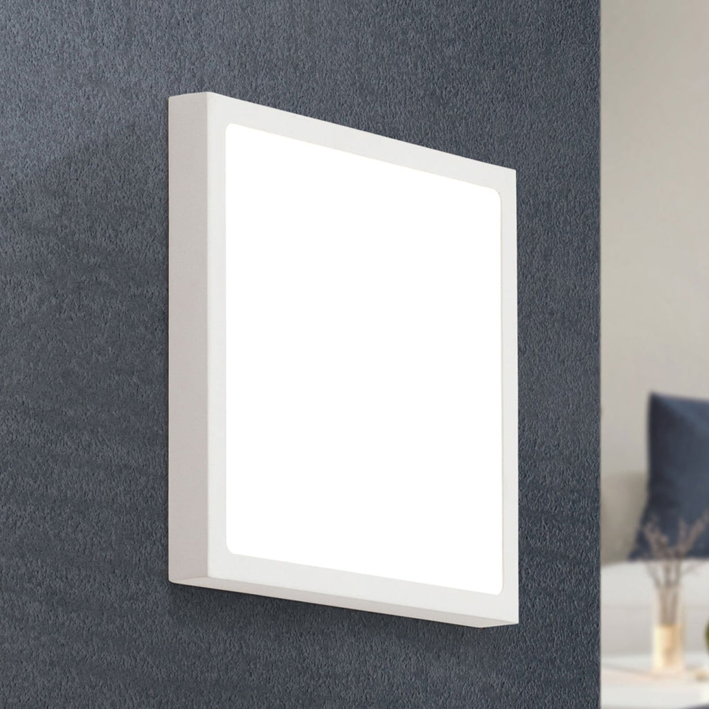 LED vegglampe Vika kvadratisk hvit aluminium 23x23 cm forfra